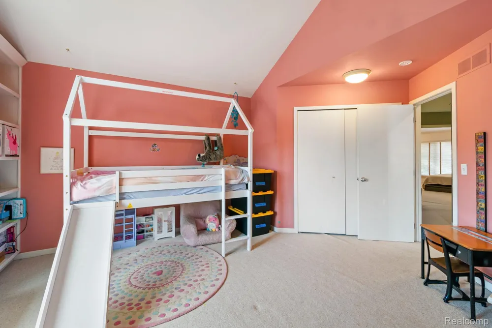 7367 Village Square Drive West Bloomfield Charter Township, MI 48322
