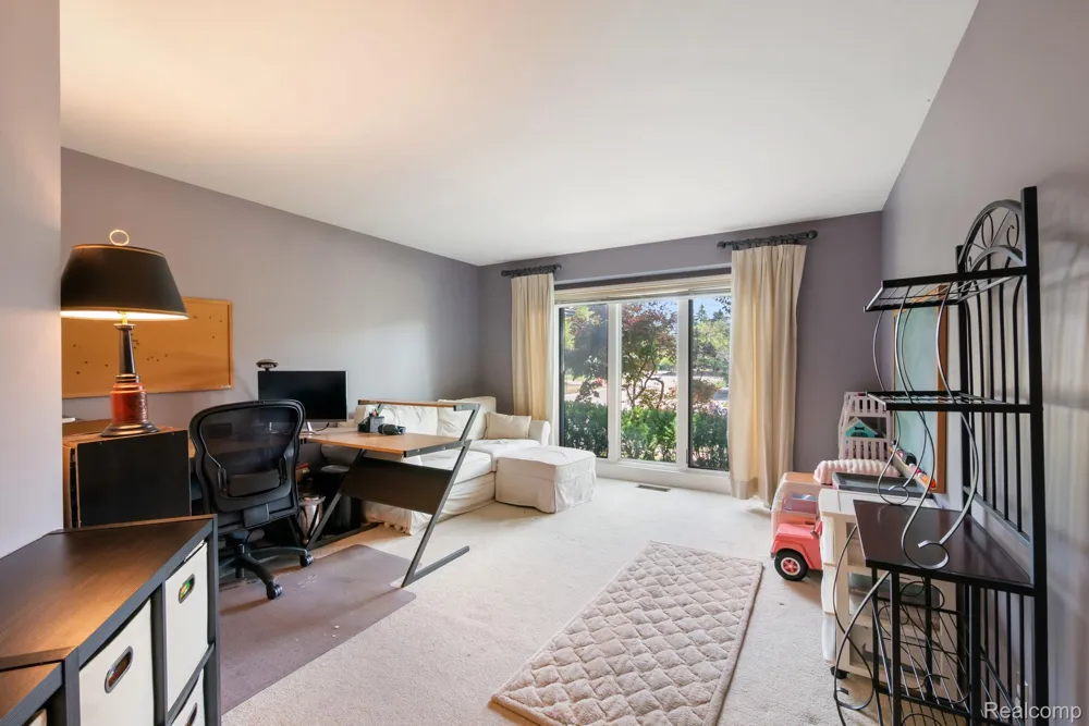 7367 Village Square Drive West Bloomfield Charter Township, MI 48322