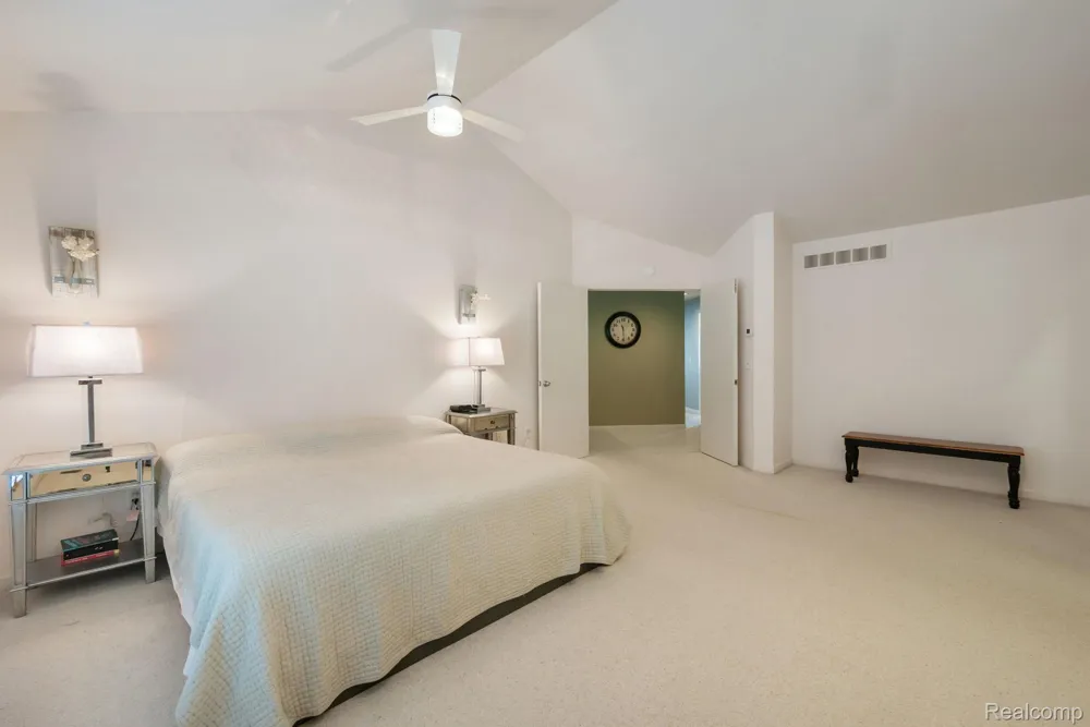 7367 Village Square Drive West Bloomfield Charter Township, MI 48322