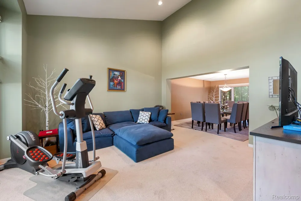 7367 Village Square Drive West Bloomfield Charter Township, MI 48322