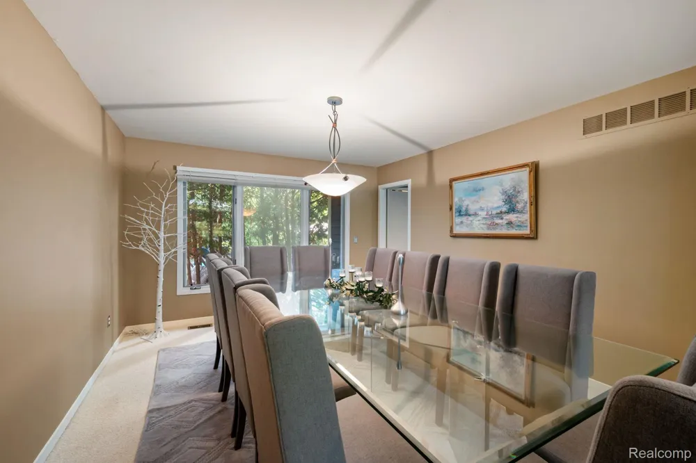 7367 Village Square Drive West Bloomfield Charter Township, MI 48322