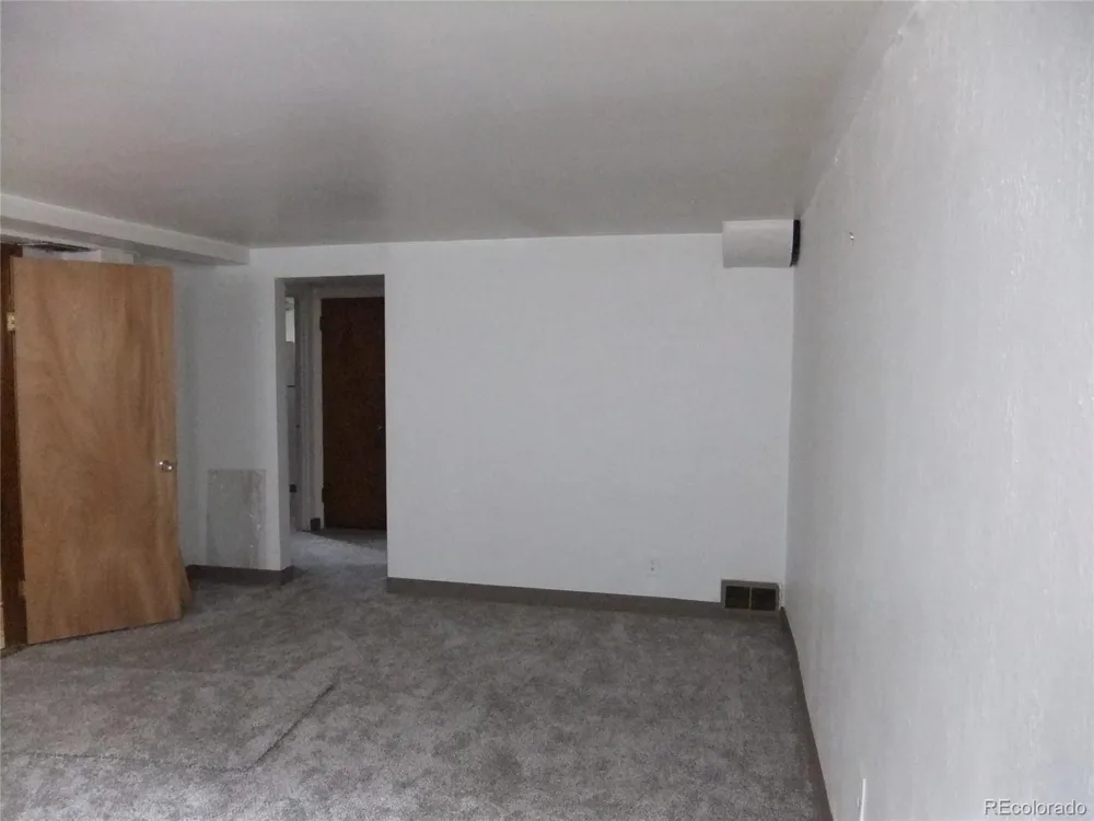 1355 Hanover Street Aurora, CO 80010
