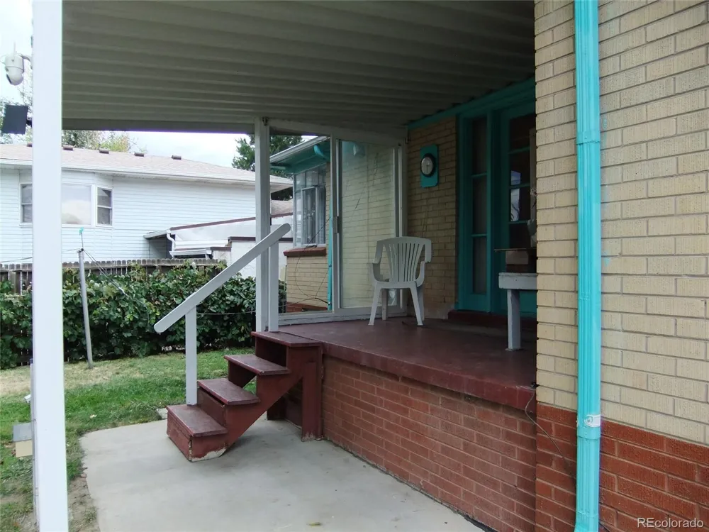 1355 Hanover Street Aurora, CO 80010