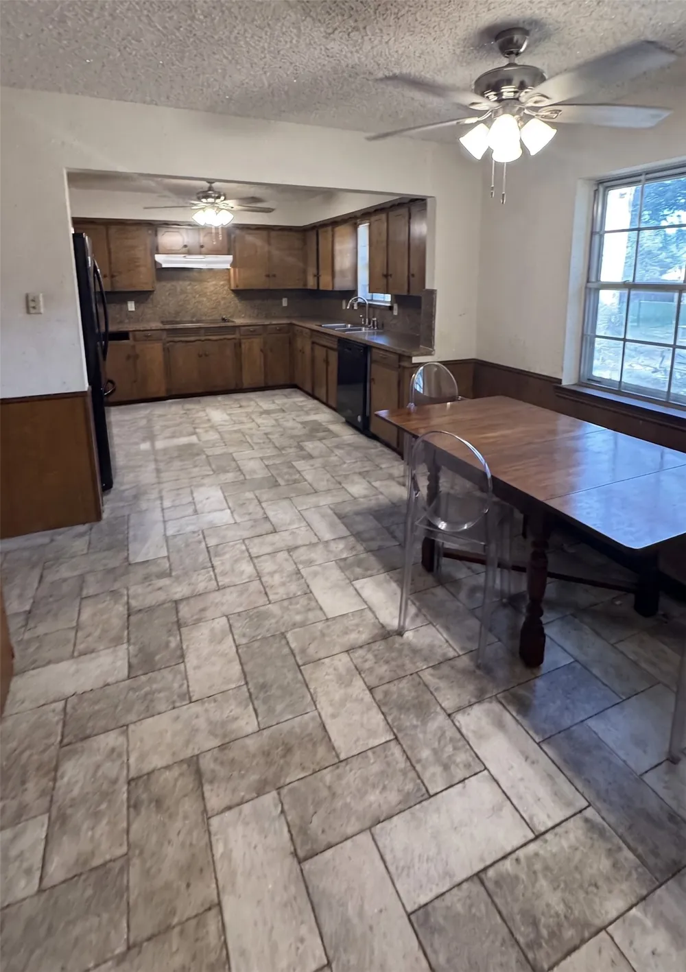 528 Marcus Drive Lewisville, TX 75057