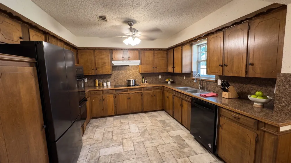 528 Marcus Drive Lewisville, TX 75057