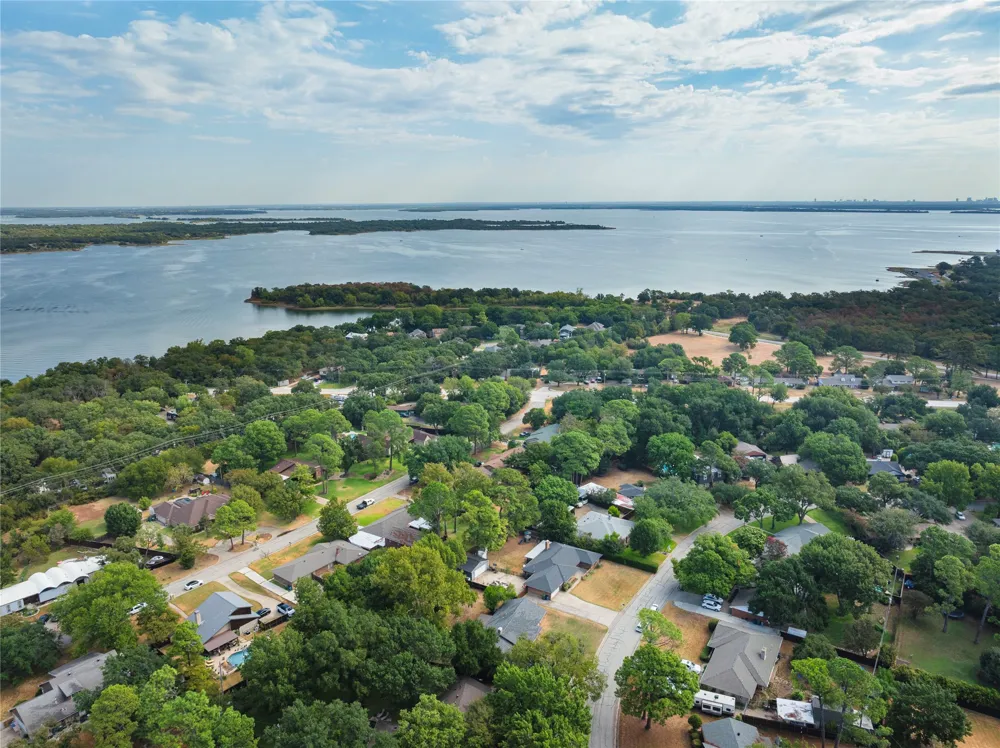 528 Marcus Drive Lewisville, TX 75057