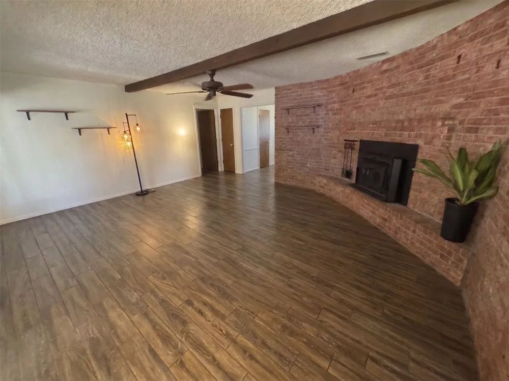 528 Marcus Drive Lewisville, TX 75057