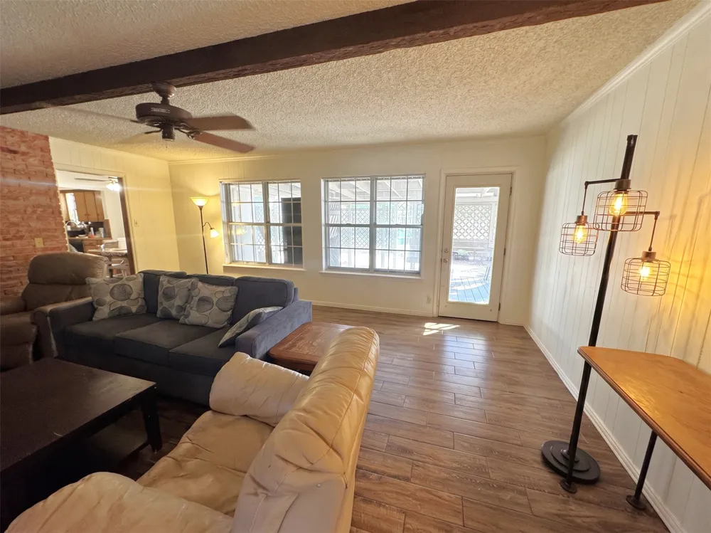528 Marcus Drive Lewisville, TX 75057