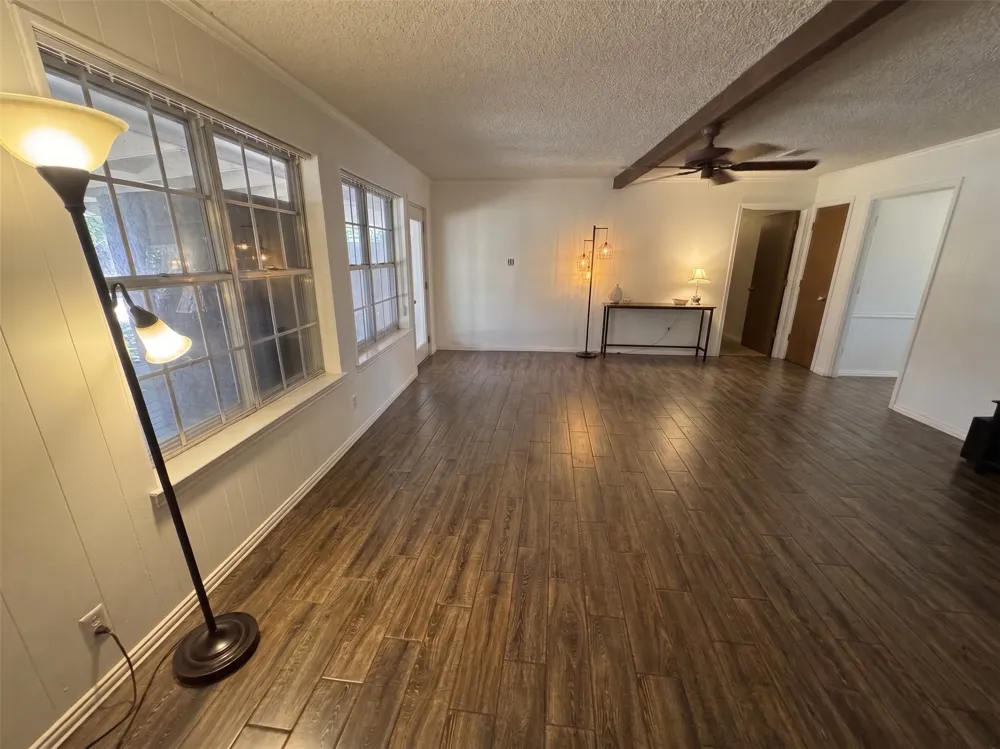 528 Marcus Drive Lewisville, TX 75057