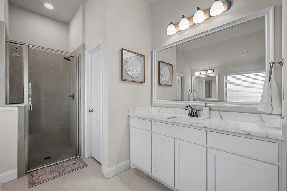237 Big Creek Loop Hewitt, TX 76643