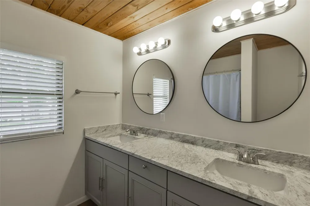 430 Binnacle Way Crosby, TX 77532