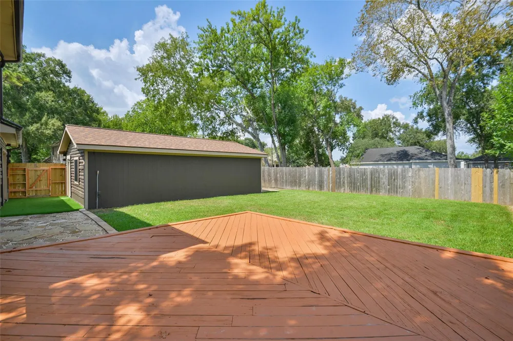 430 Binnacle Way Crosby, TX 77532