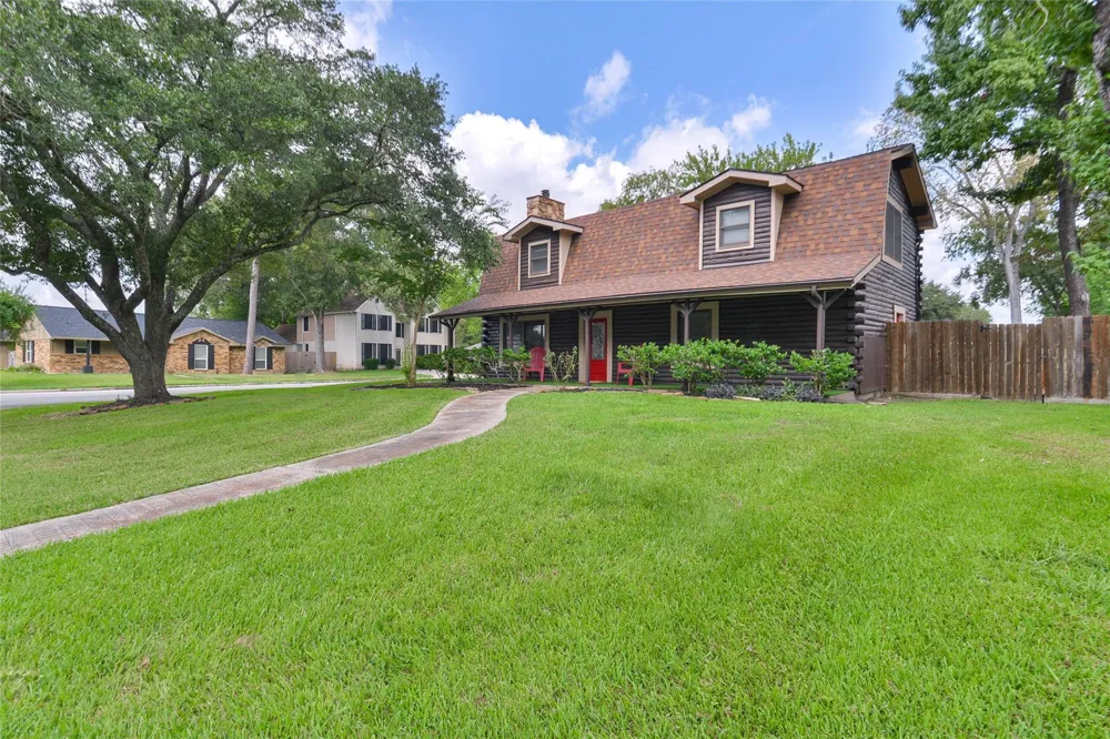430 Binnacle Way Crosby, TX 77532