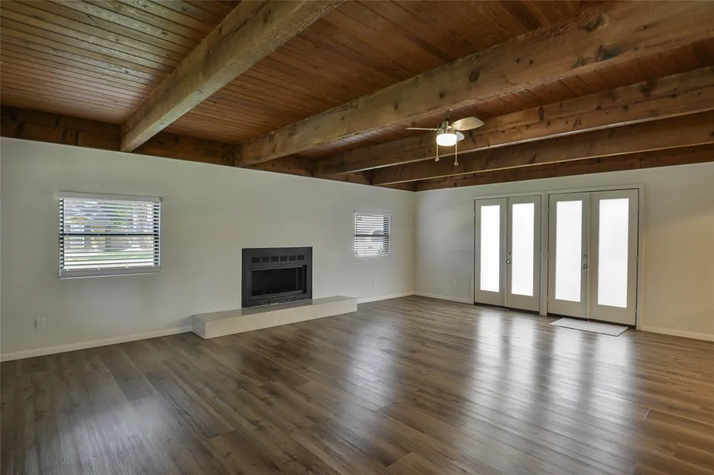 430 Binnacle Way Crosby, TX 77532