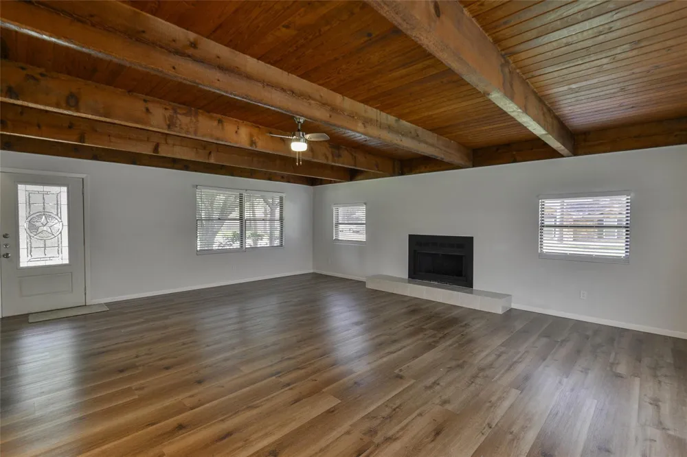 430 Binnacle Way Crosby, TX 77532