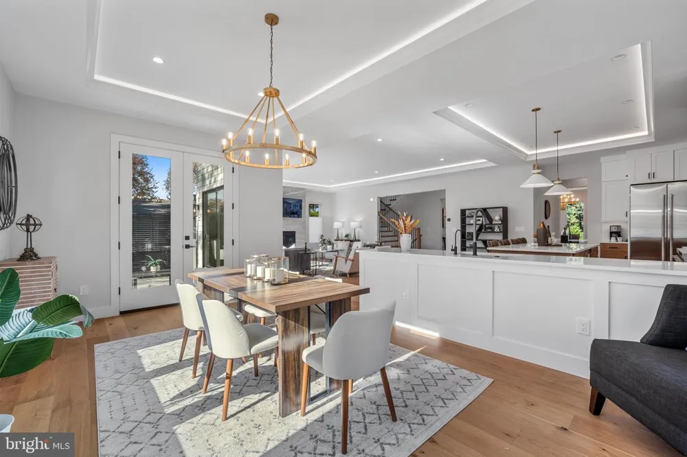 8023 LEWINSVILLE ROAD Mclean, VA 22102