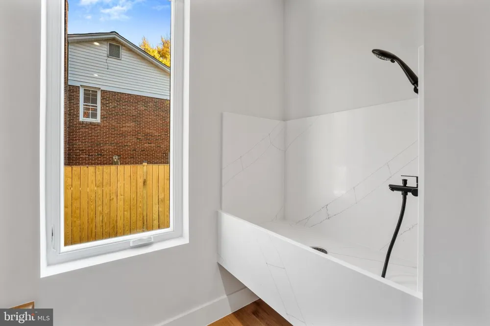 8023 LEWINSVILLE ROAD Mclean, VA 22102