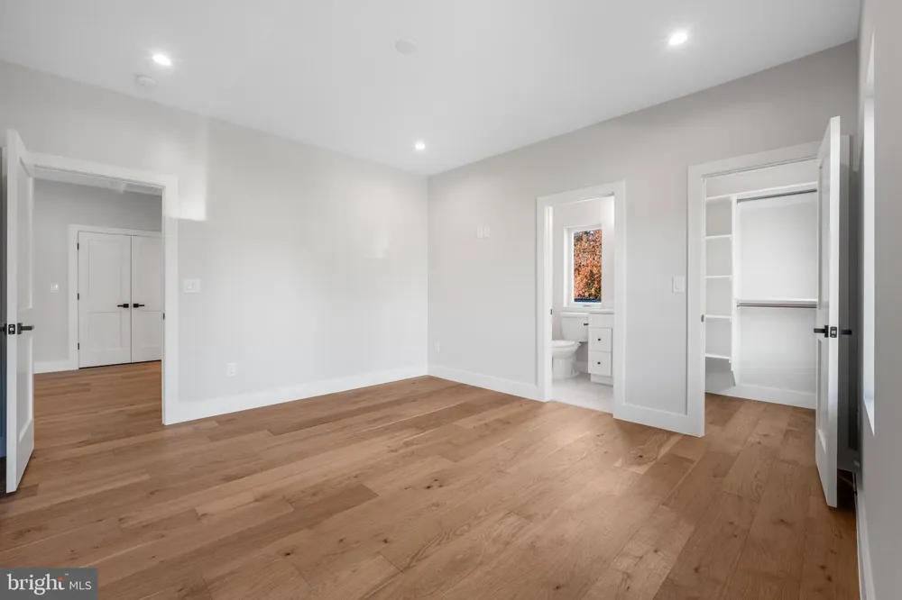 8023 LEWINSVILLE ROAD Mclean, VA 22102