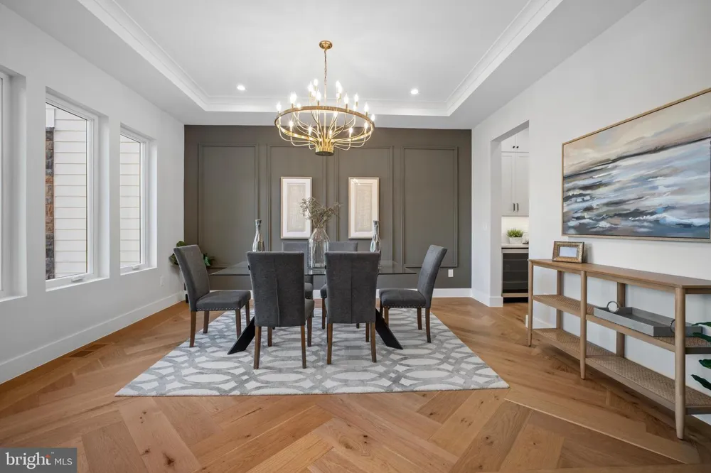 8023 LEWINSVILLE ROAD Mclean, VA 22102
