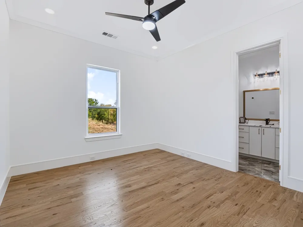 153 Red Bird Lane Bells, TX 75414