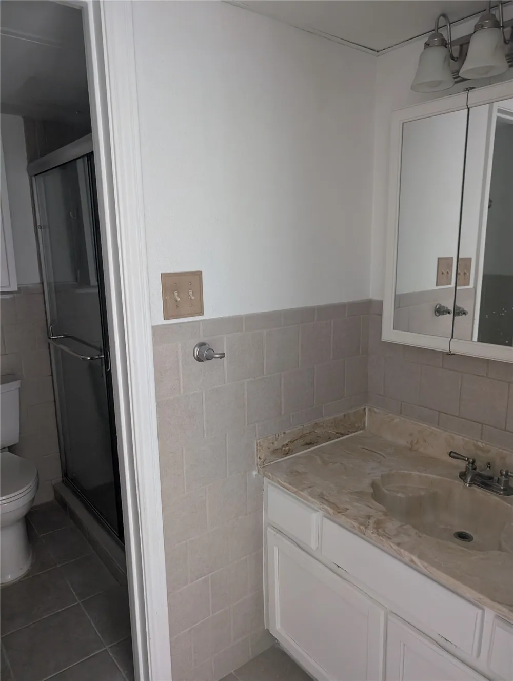 2310 Balsam Drive #B206 Arlington, TX 76006