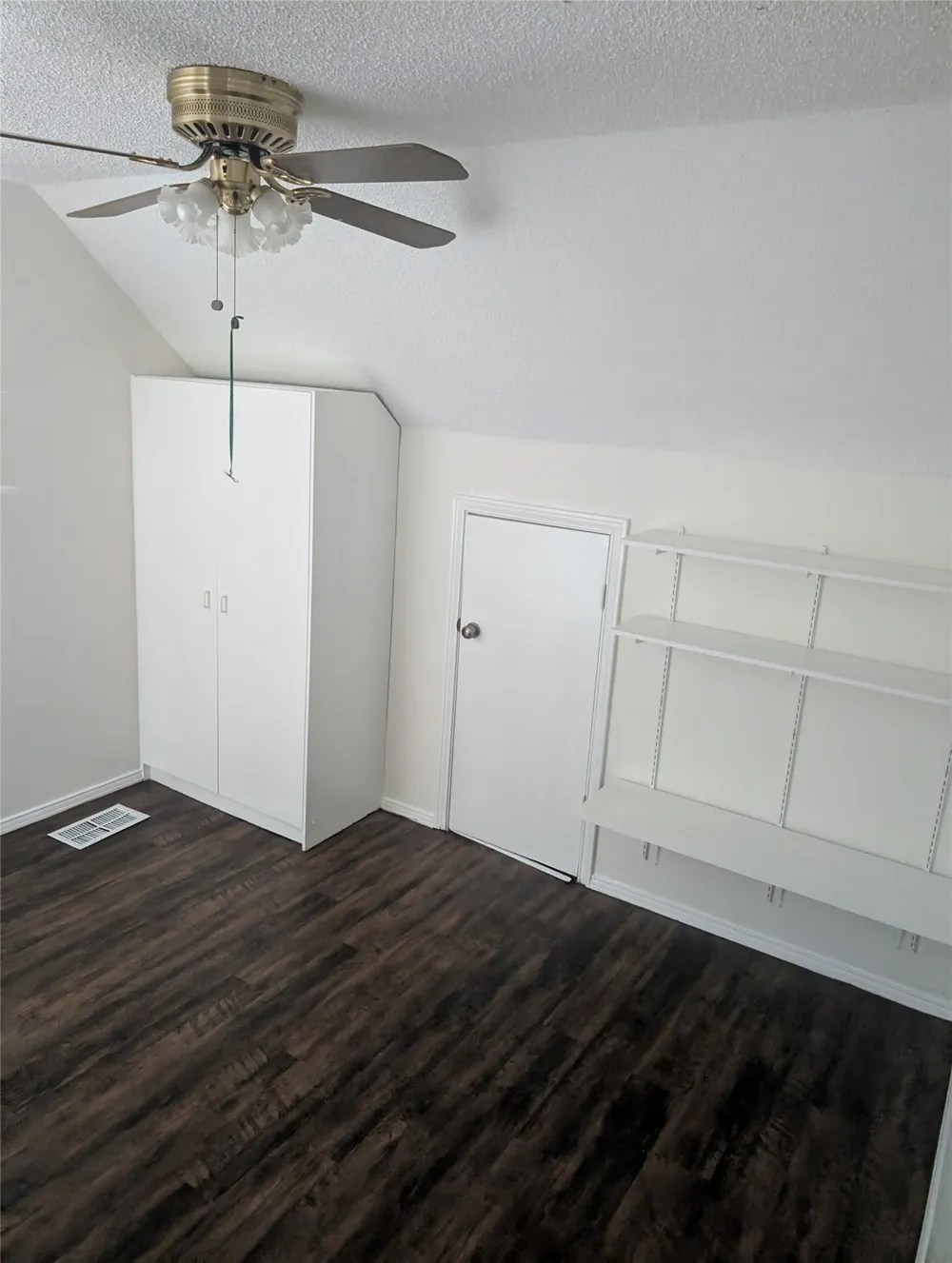 2310 Balsam Drive #B206 Arlington, TX 76006