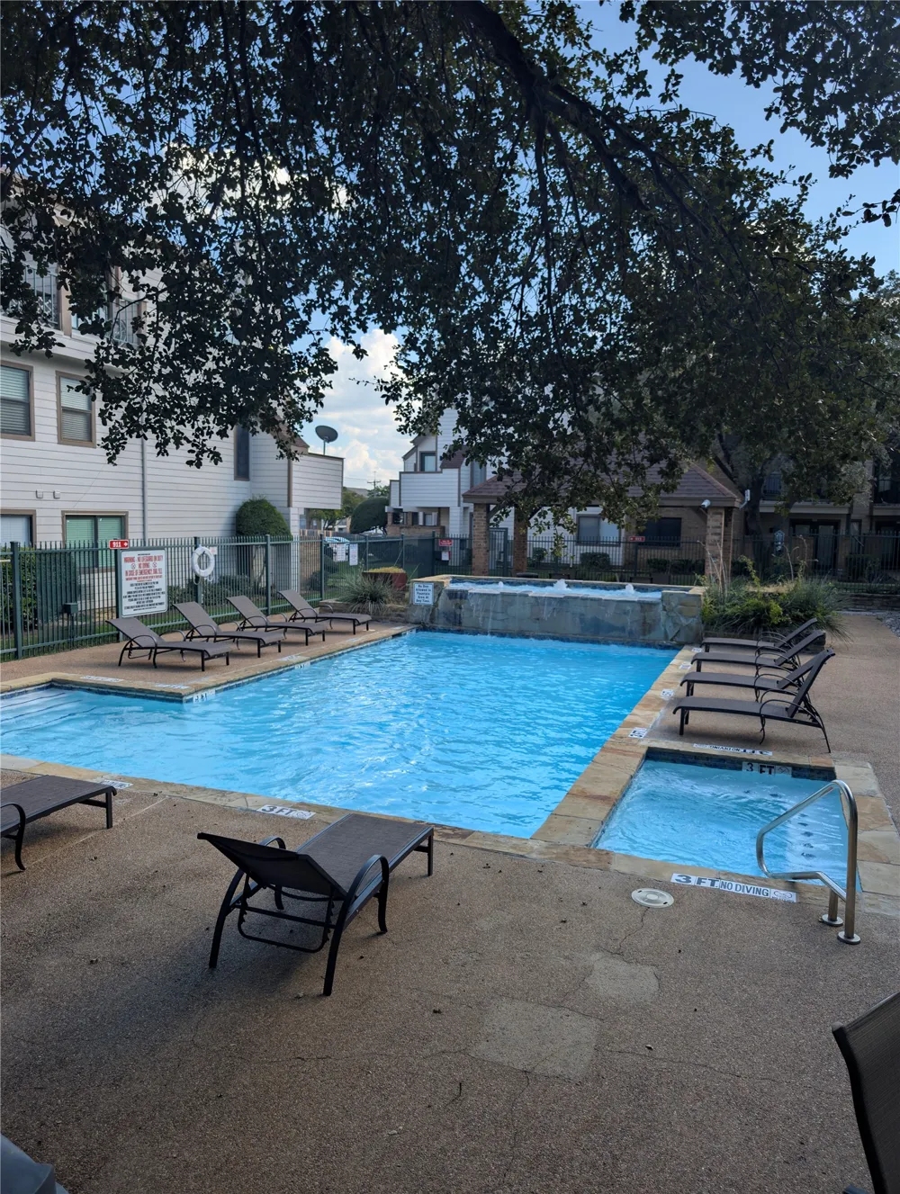 2310 Balsam Drive #B206 Arlington, TX 76006