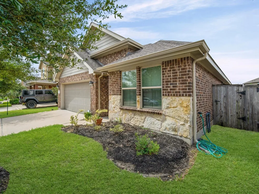 8915 English Manor Drive Cypress, TX 77433
