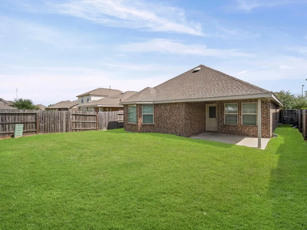8915 English Manor Drive Cypress, TX 77433