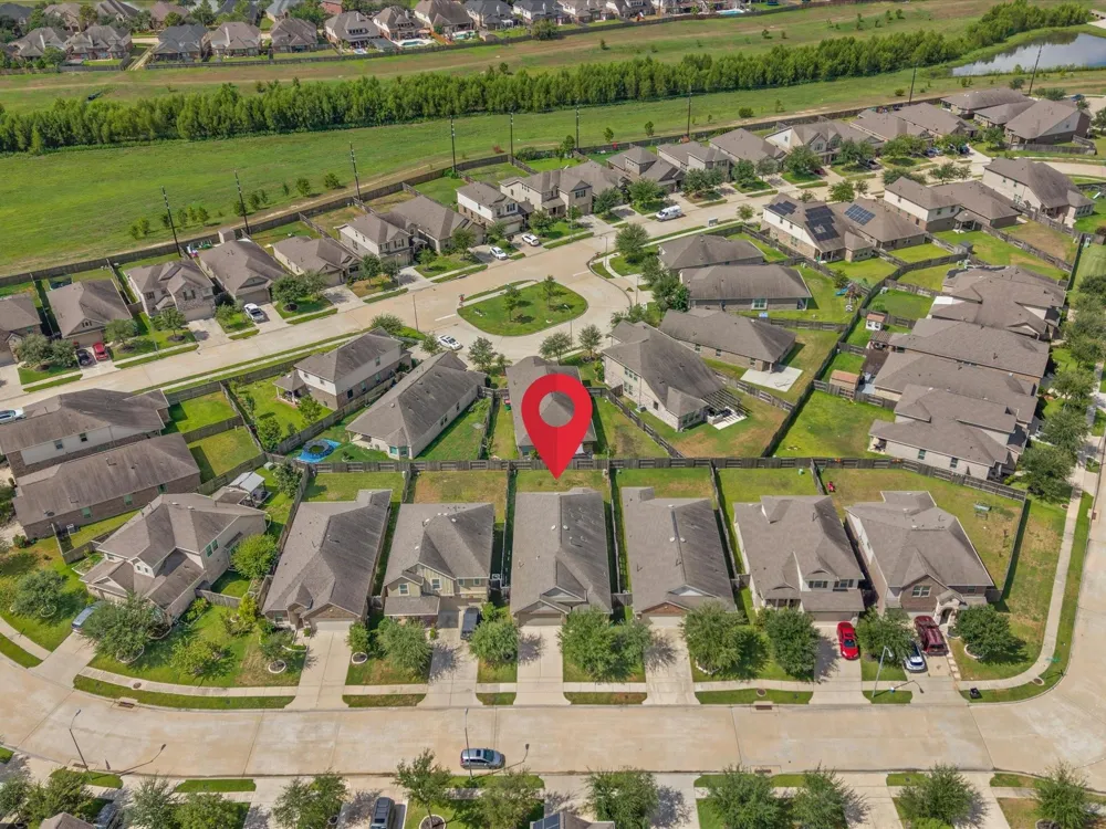 8915 English Manor Drive Cypress, TX 77433