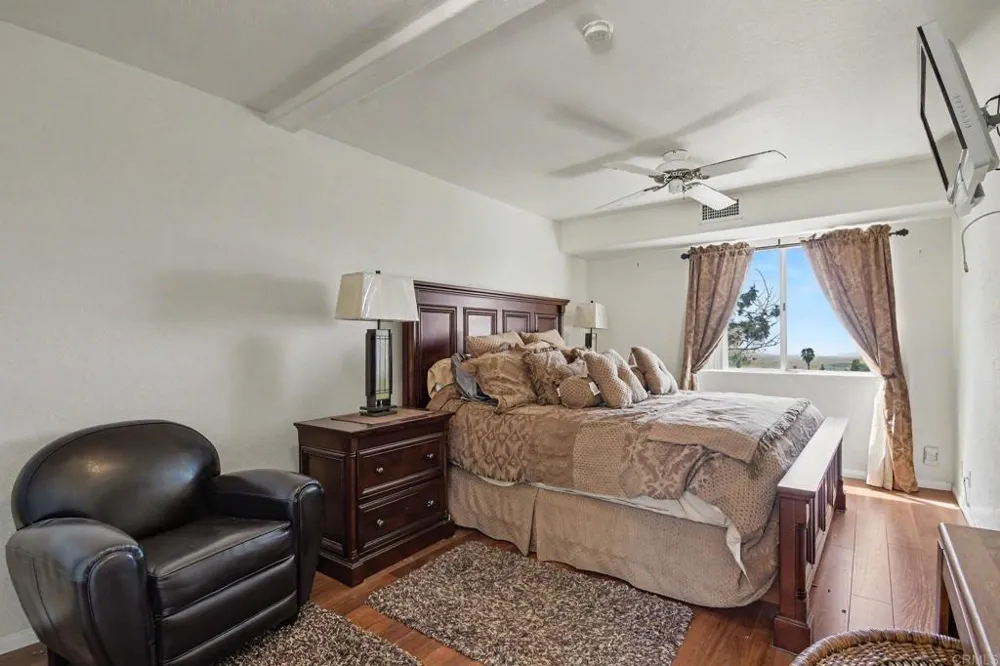 2567 Starkey Way Alpine, CA 91901
