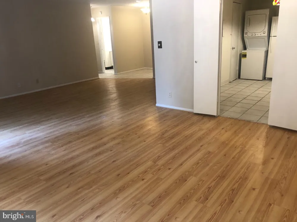 8370 GREENSBORO DRIVE #104 Mclean, VA 22102