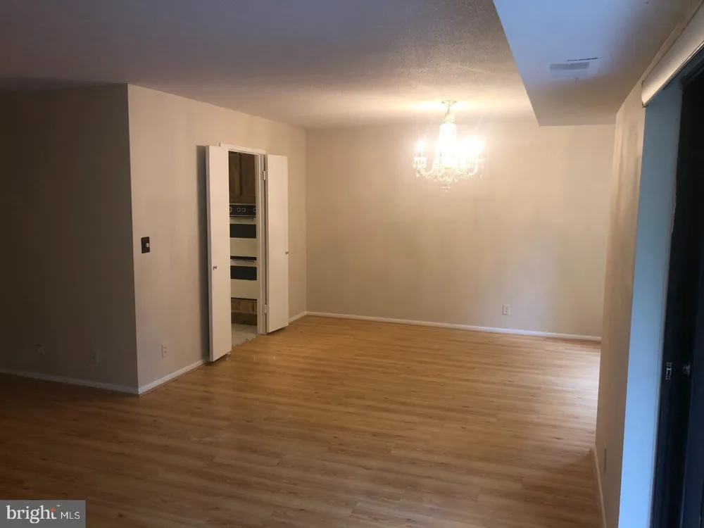 8370 GREENSBORO DRIVE #104 Mclean, VA 22102