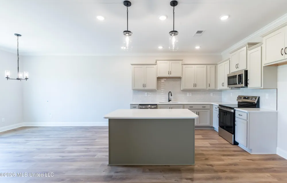 2307 Josie Lane Hernando, MS 38632