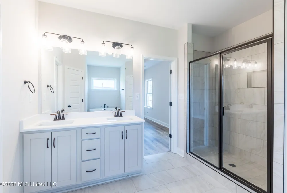 2307 Josie Lane Hernando, MS 38632