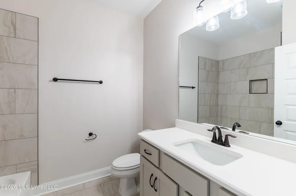2307 Josie Lane Hernando, MS 38632