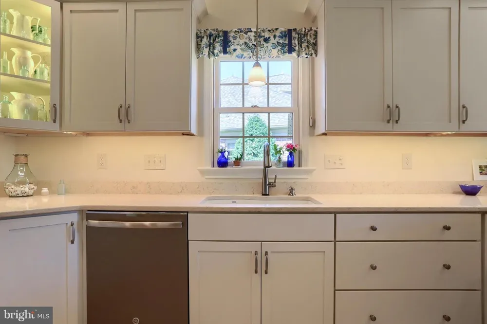 112 ALMOND DRIVE Hershey, PA 17033