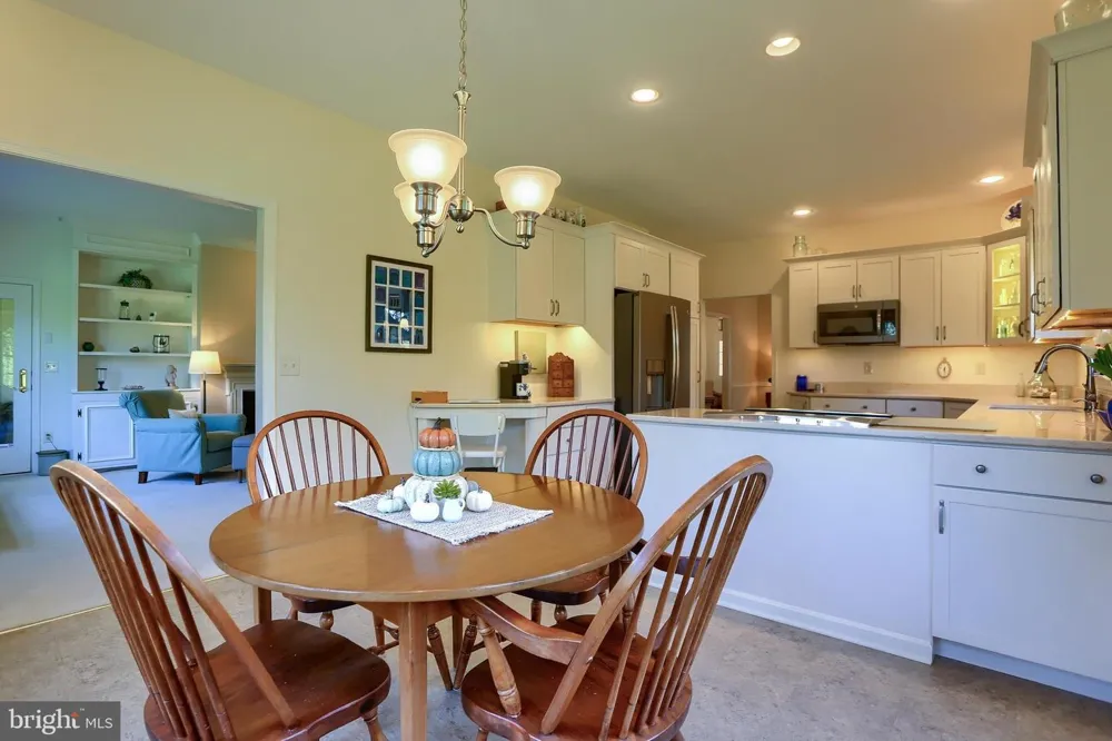 112 ALMOND DRIVE Hershey, PA 17033