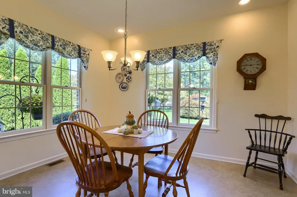 112 ALMOND DRIVE Hershey, PA 17033