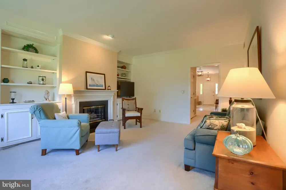 112 ALMOND DRIVE Hershey, PA 17033