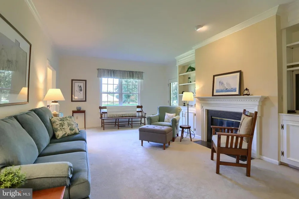 112 ALMOND DRIVE Hershey, PA 17033