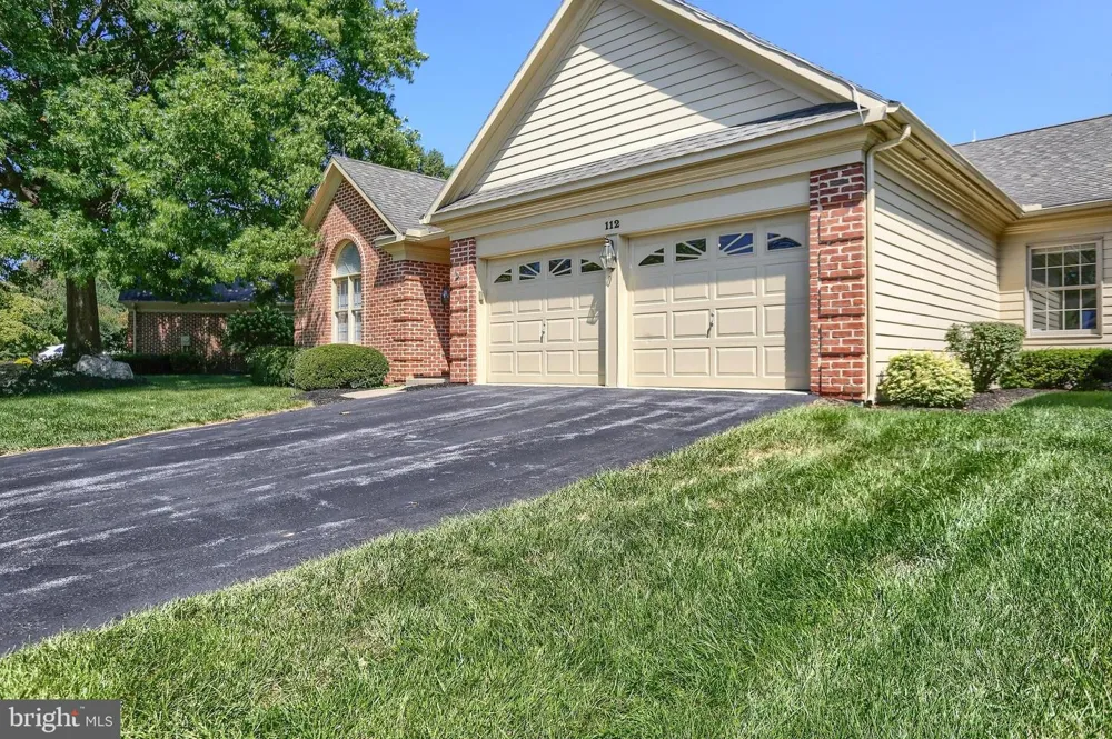 112 ALMOND DRIVE Hershey, PA 17033