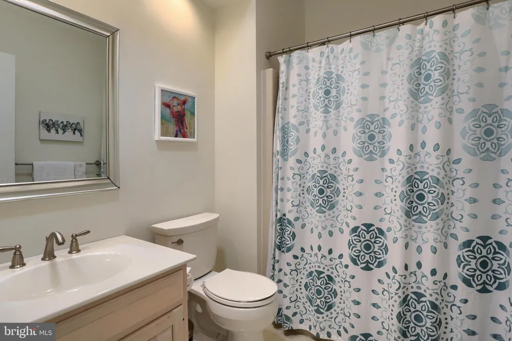 112 ALMOND DRIVE Hershey, PA 17033