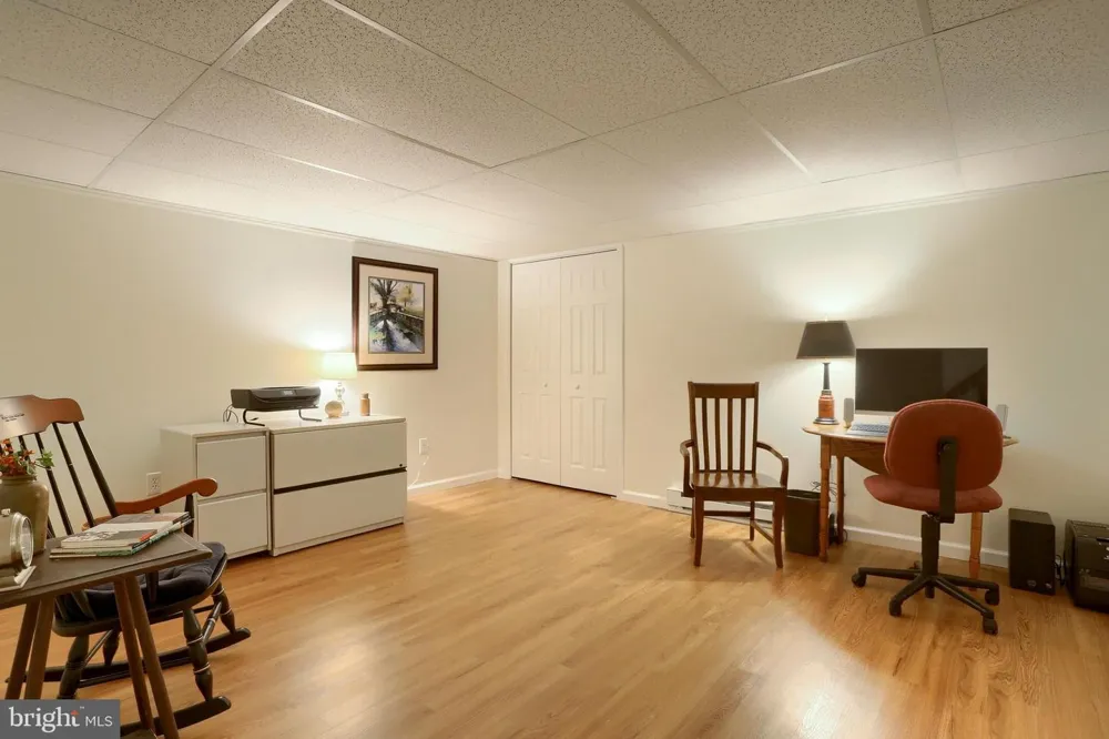 112 ALMOND DRIVE Hershey, PA 17033