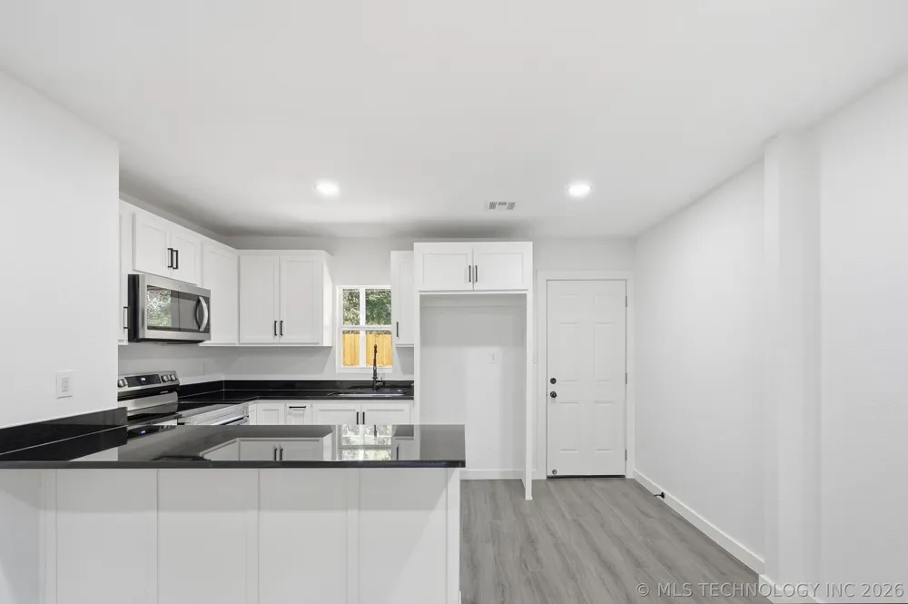 842 Gary Avenue Tulsa, OK 74110