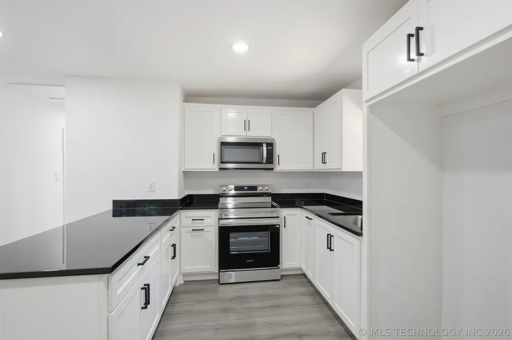 842 Gary Avenue Tulsa, OK 74110