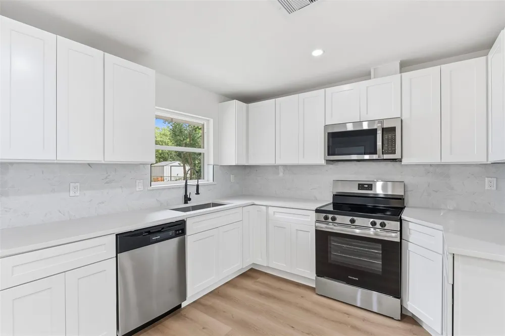 3017 Cedarcrest Drive Pasadena, TX 77503