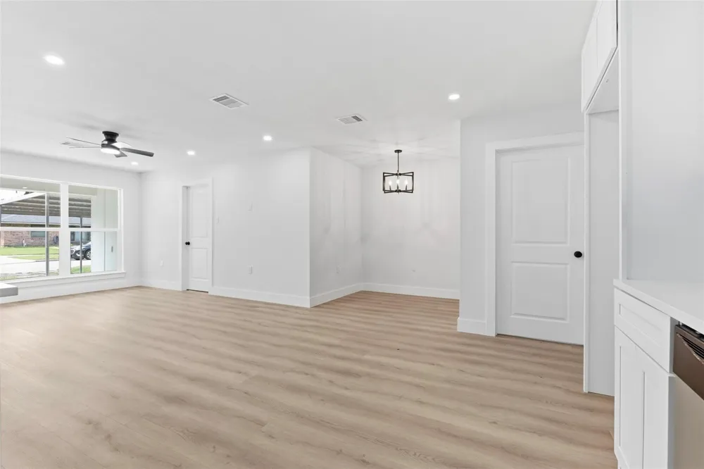 3017 Cedarcrest Drive Pasadena, TX 77503