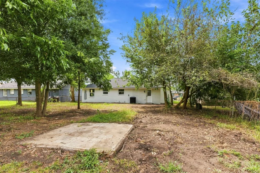 3017 Cedarcrest Drive Pasadena, TX 77503