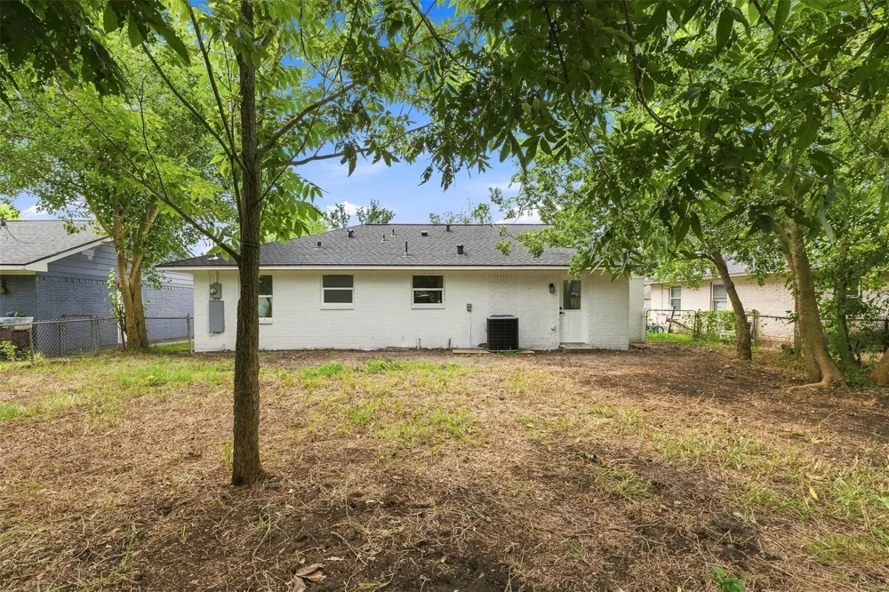 3017 Cedarcrest Drive Pasadena, TX 77503